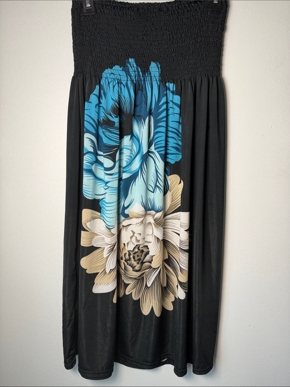 Cristinalove Black Maxi Skirt with Blue and Cream Floral Print XL